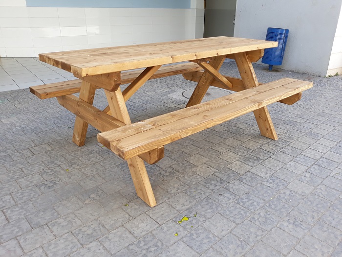 שולחן חזק אורך 1.8 צבוע