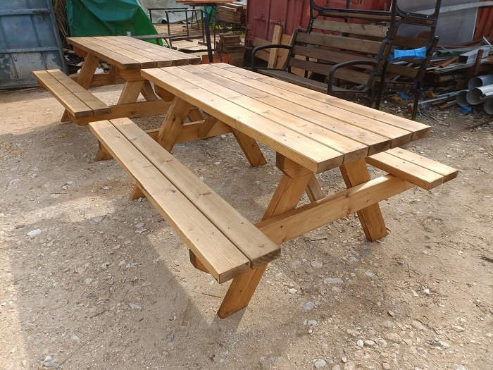 2 שולחנות קק"ל אורך 1.8 מ צבועים חום אגוז