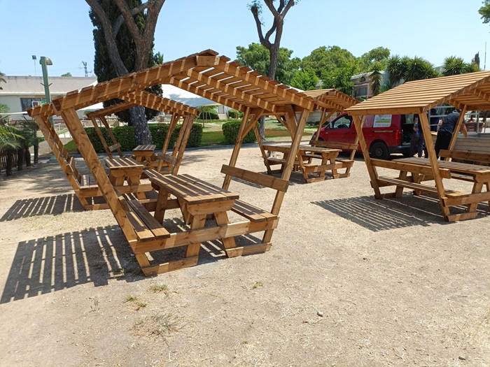 עוד אולפנה התחדשה בשולחנות מוצלים